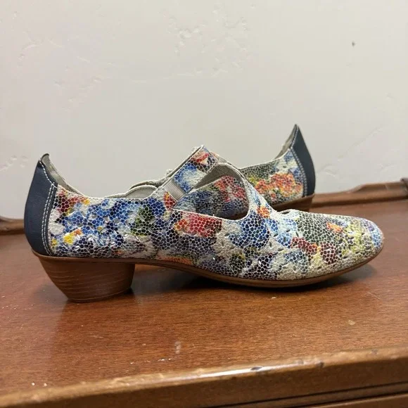 Rieker Multicolor Floral Snap Closure Anti-Stress Shoes. - Picture 4 of 10